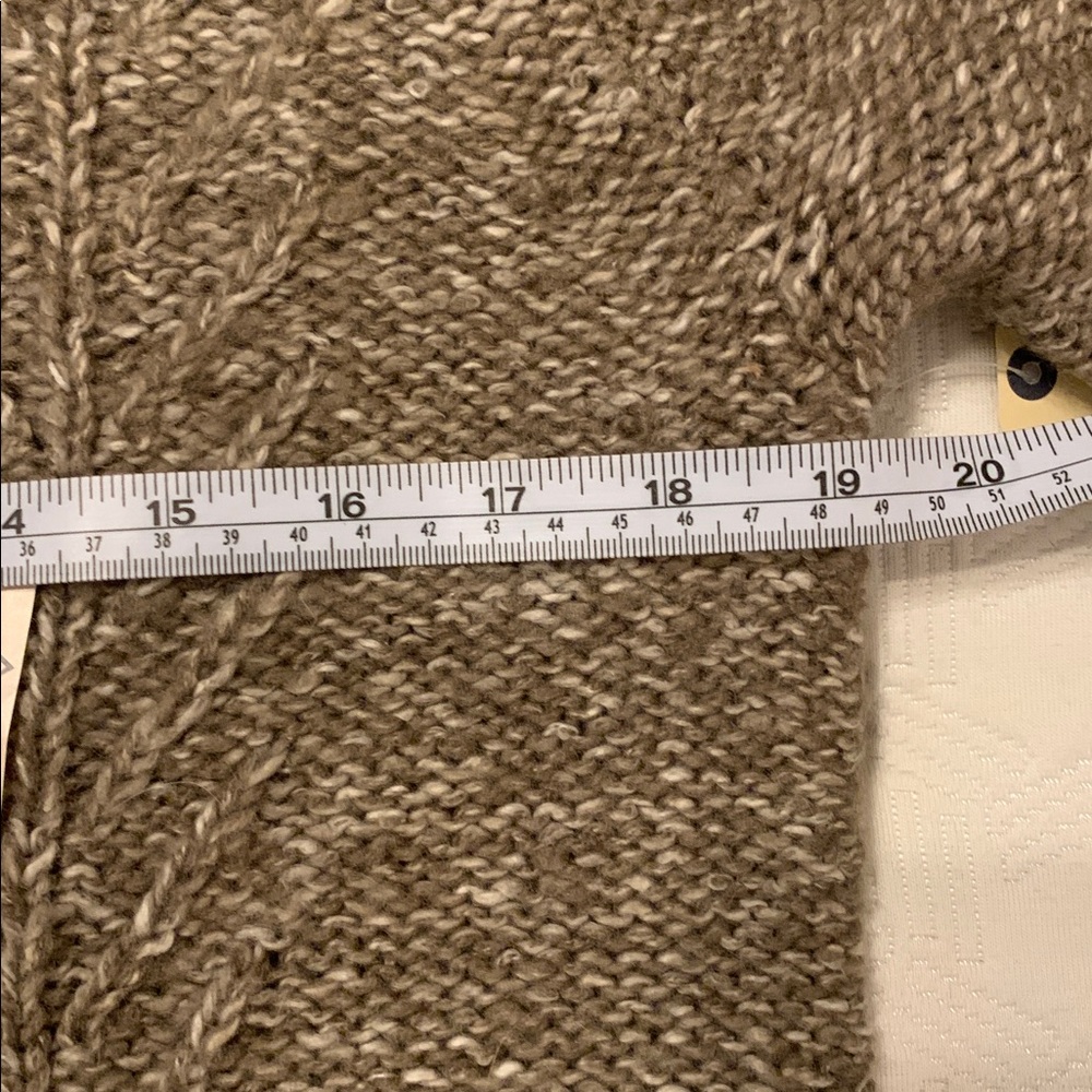 St. John's Bay Taupe Cable Knit Sweater - Picture 8 of 10